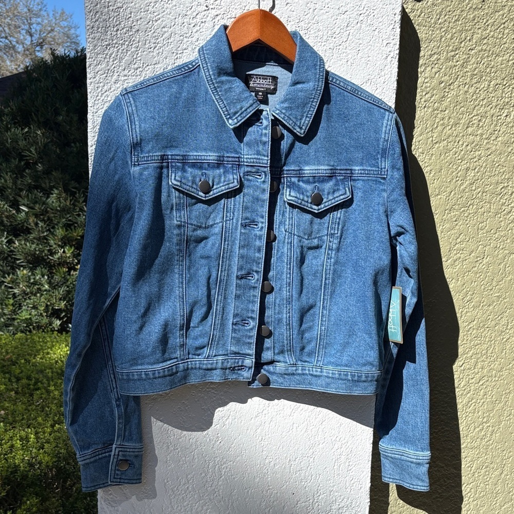 Abbott Elementary Classic Long Sleeve Denim Jacket NWT